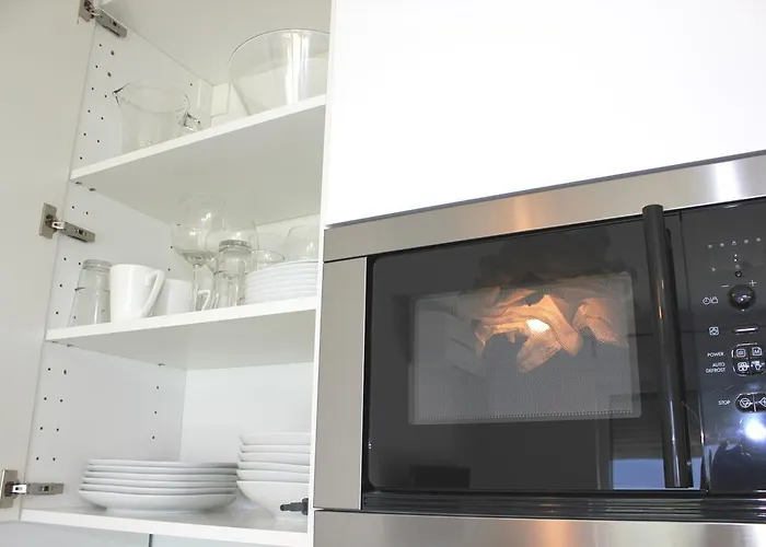 아파트 Miramare Breakfast And Parking 리예카