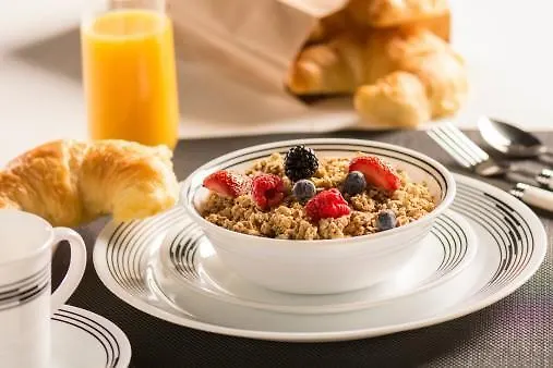 Miramare Breakfast And Parking