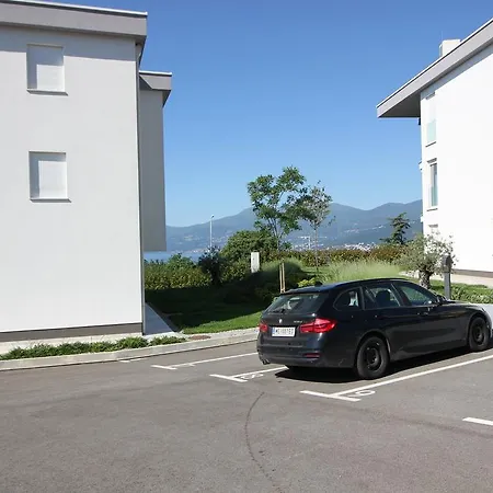 Miramare Breakfast And Parking شقة غييكا